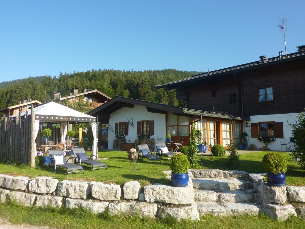 Gaestehaus Schoenfeld Reit im Winkl Luaran gambar