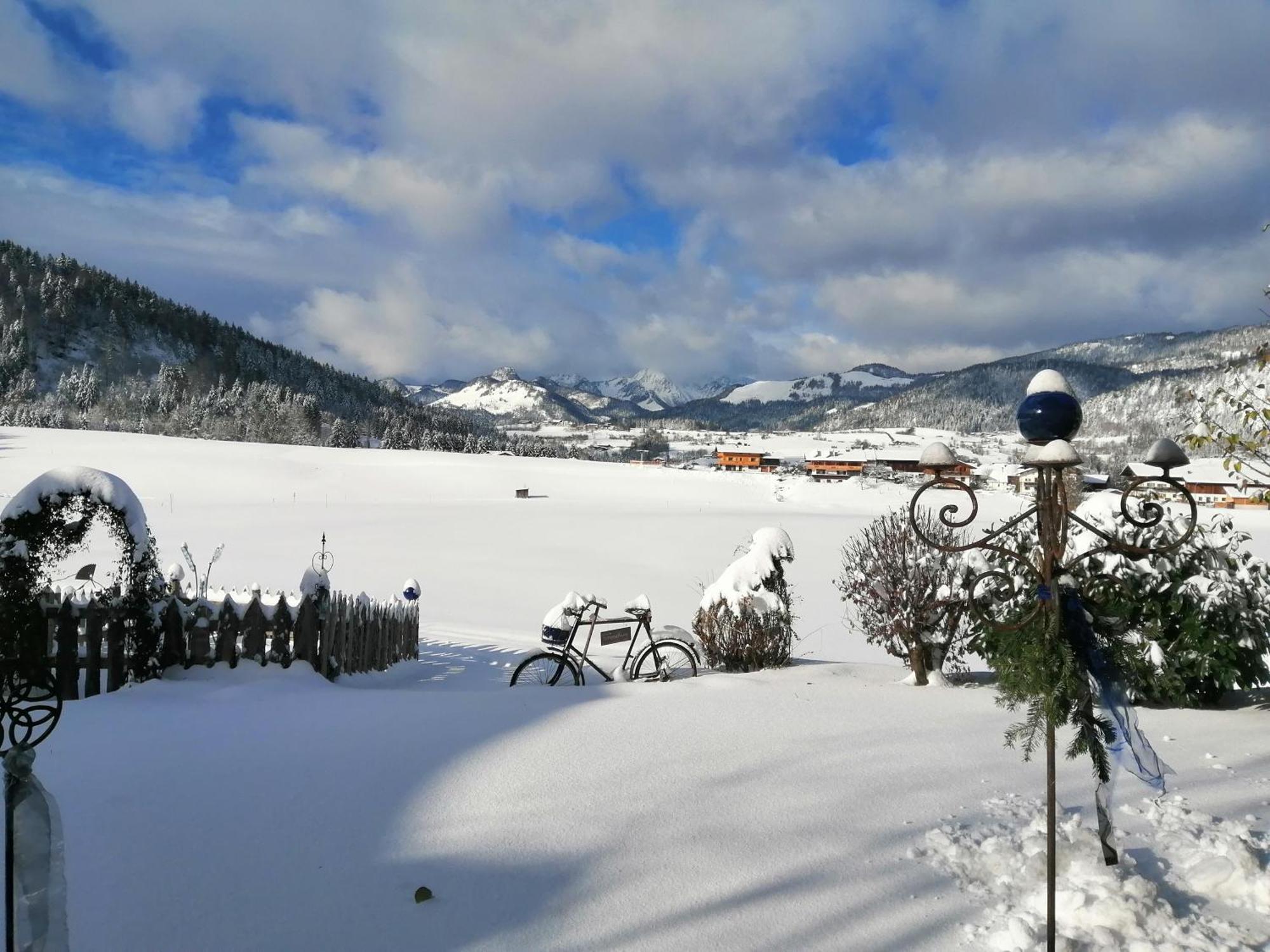 Gaestehaus Schoenfeld Reit im Winkl Luaran gambar