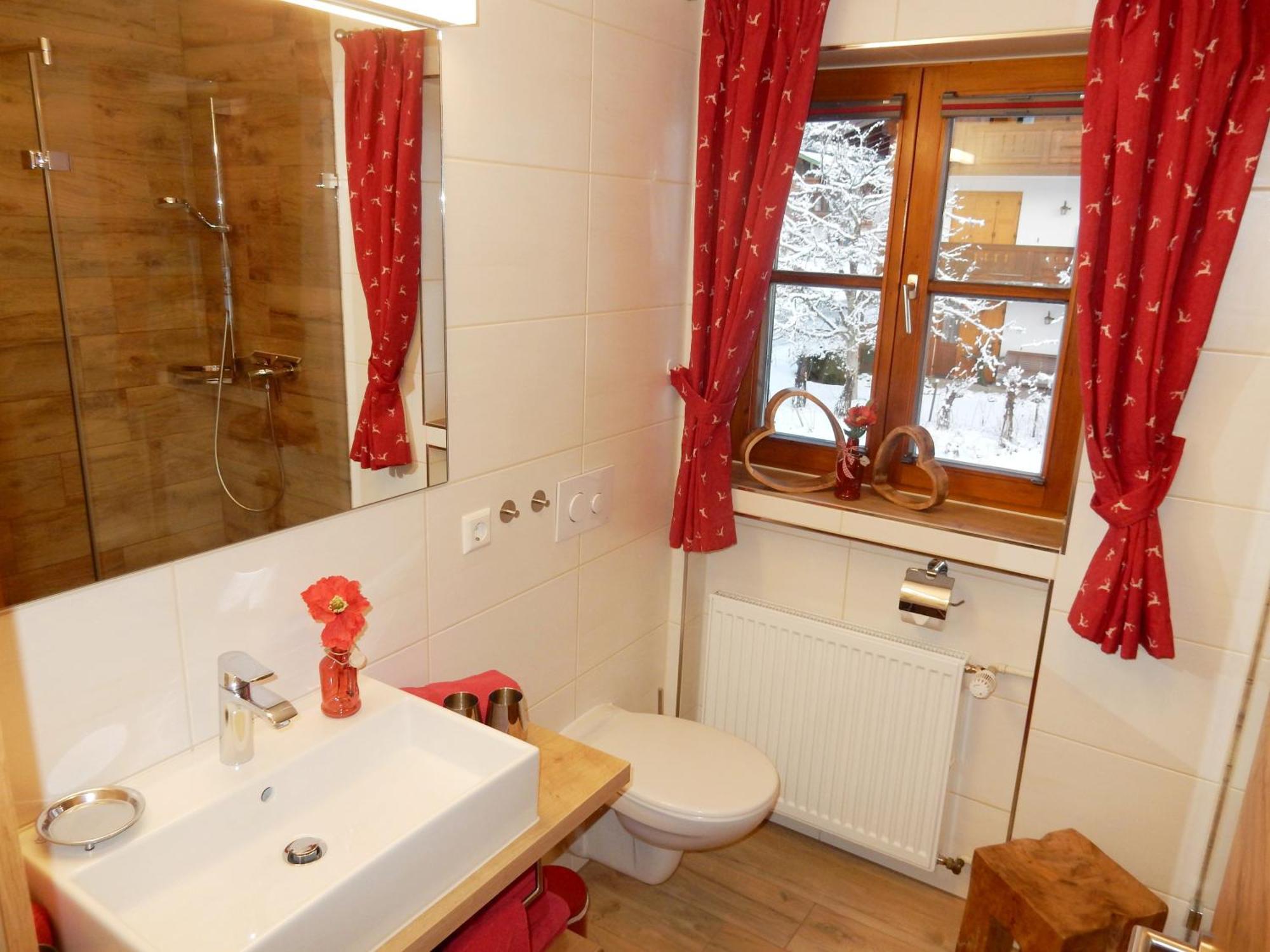 Gaestehaus Schoenfeld Reit im Winkl Luaran gambar